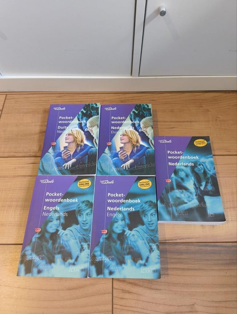 Van Dale Woordenboeken 5 stuks, Boeken, Encyclopedieën, Ophalen of Verzenden, Zo goed als nieuw, Dieren