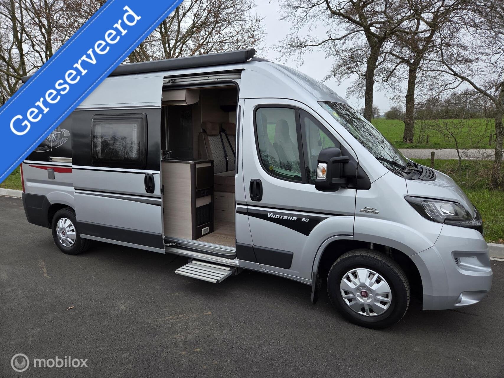 Hobby Vantana 60 Luxe buscamper 2016 ☆Solar Euro-5, 148pk, Buscamper of Camperbus, Hobby, 6 tot 7 meter, Bedrijf