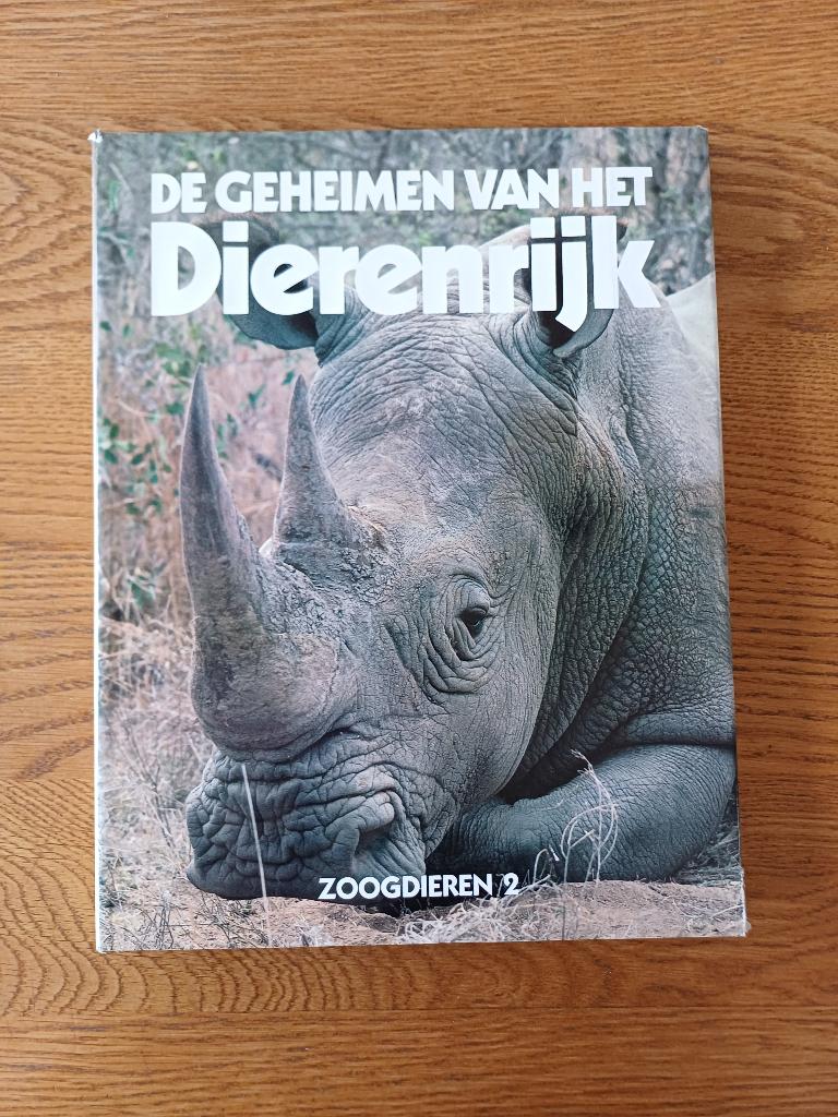 De geheimen van het dierenrijk- zoogdieren 2, Boeken, Ophalen of Verzenden, Gelezen, Overige diersoorten