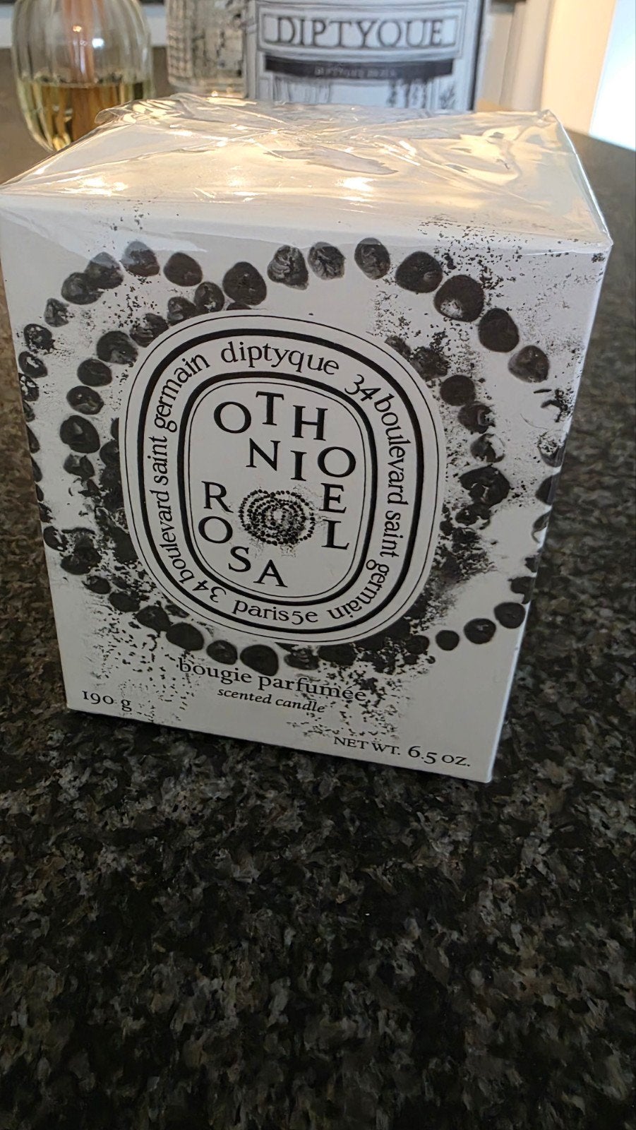 Diptyque Bougie Parfumée Scented Candle - Nieuw, Huis en Inrichting, Woonaccessoires | Kandelaars en Kaarsen, Overige materialen