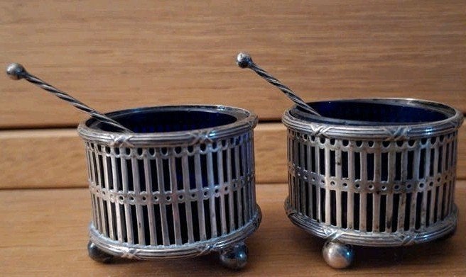 Antieke Zilveren Zoutvaatjes met Kobaltblauw Glas, Ophalen, Zilver