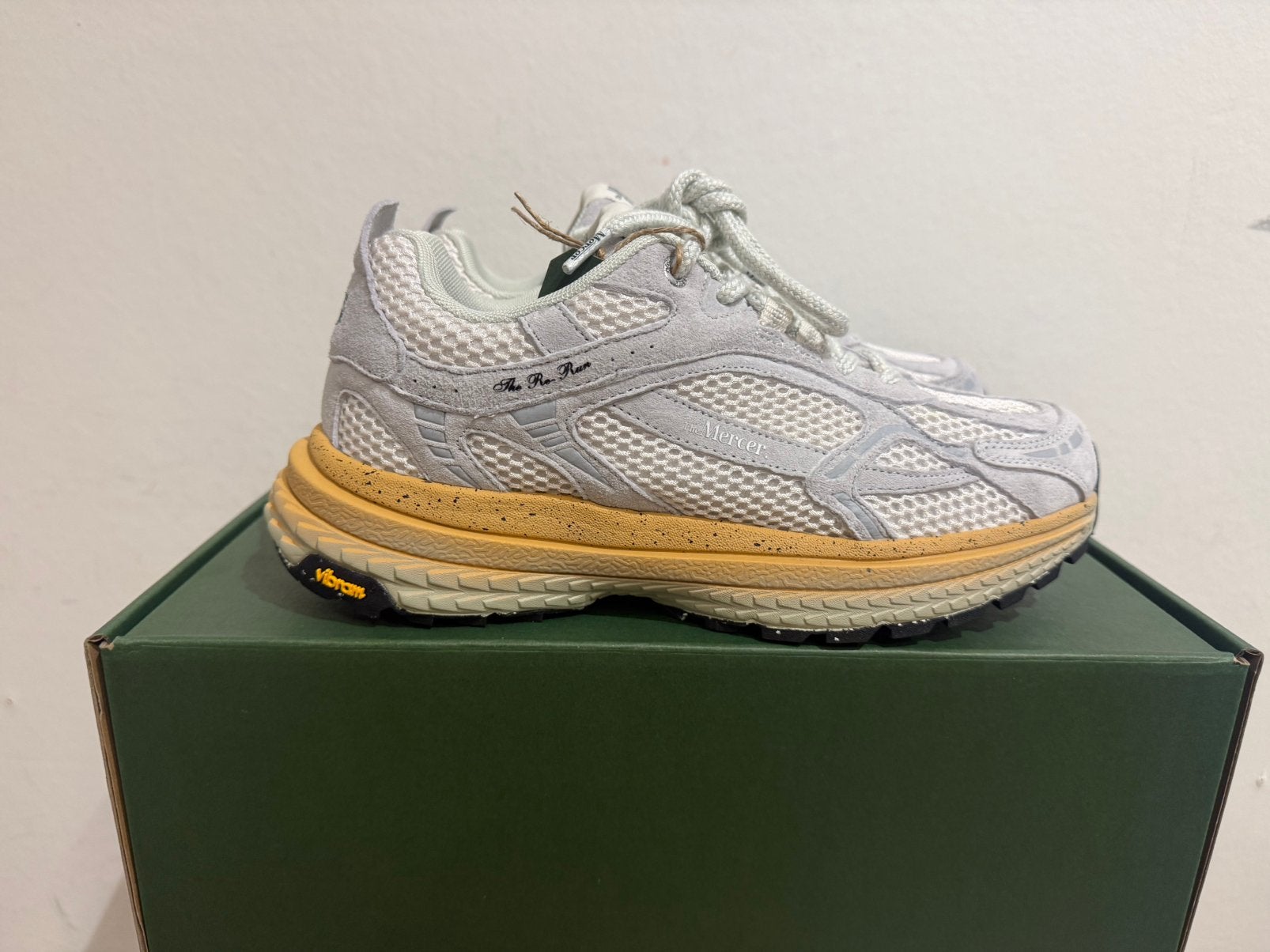 Te koop nieuwe Mercer Re Run Vibram Nubuck Grey, Postlaan 3, Mercer, Nieuw, Ophalen of Verzenden
