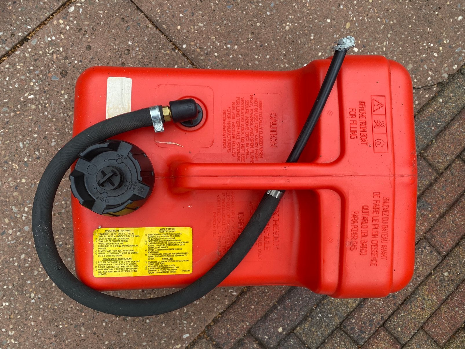 Benzinetank 10 liter voor buitenboordmotor, Ophalen, Zo goed als nieuw