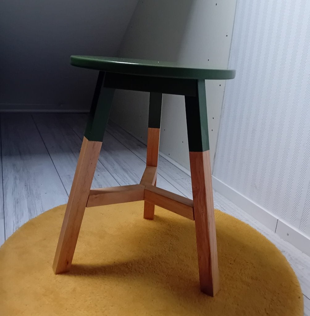 Woood groen krukje - Leen Bakker, Ophalen, Zo goed als nieuw, Hout