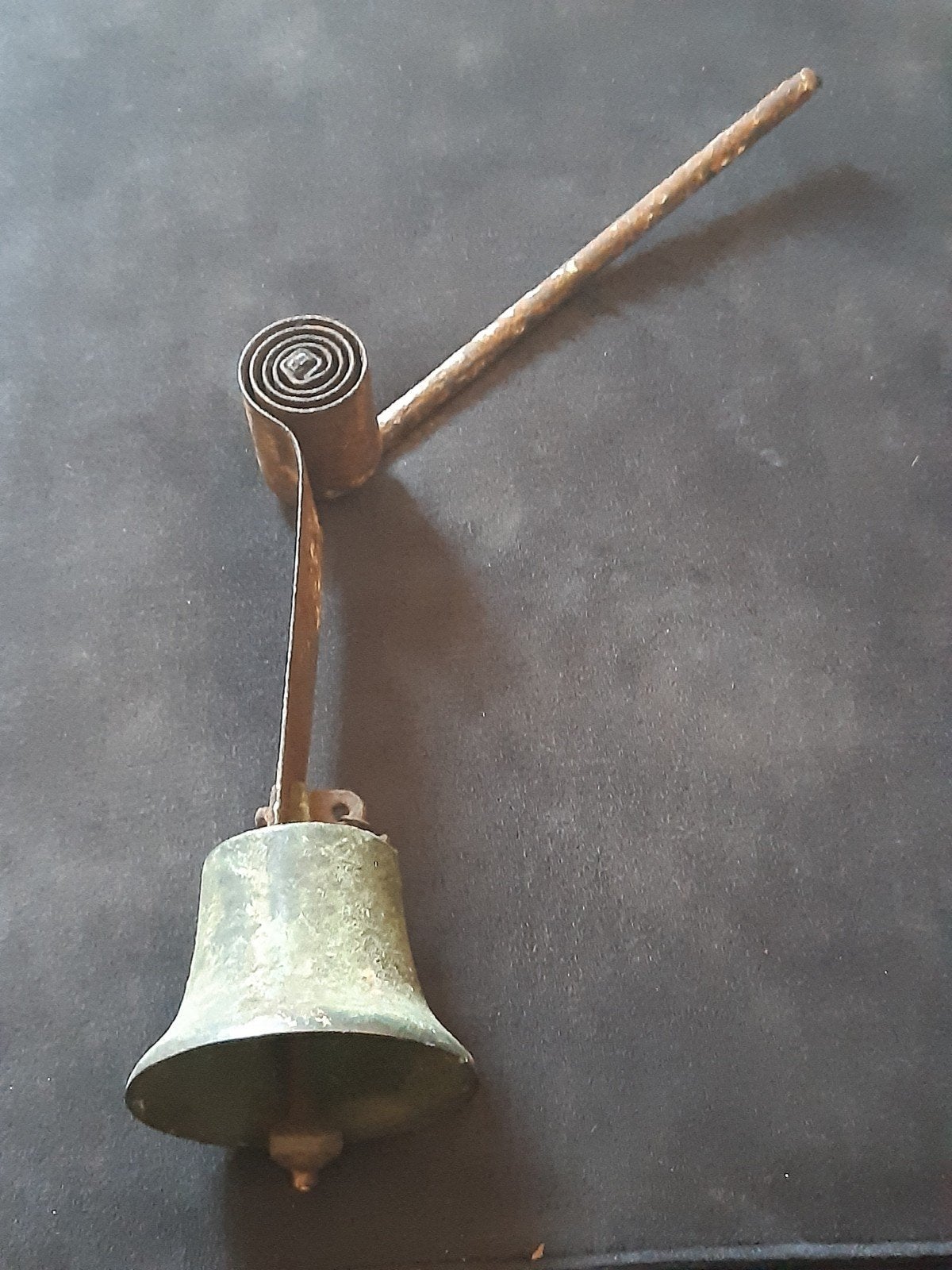 Oude winkelbel schoolbel ,mooie patina,bladveer ,stoer broca, Ophalen of Verzenden