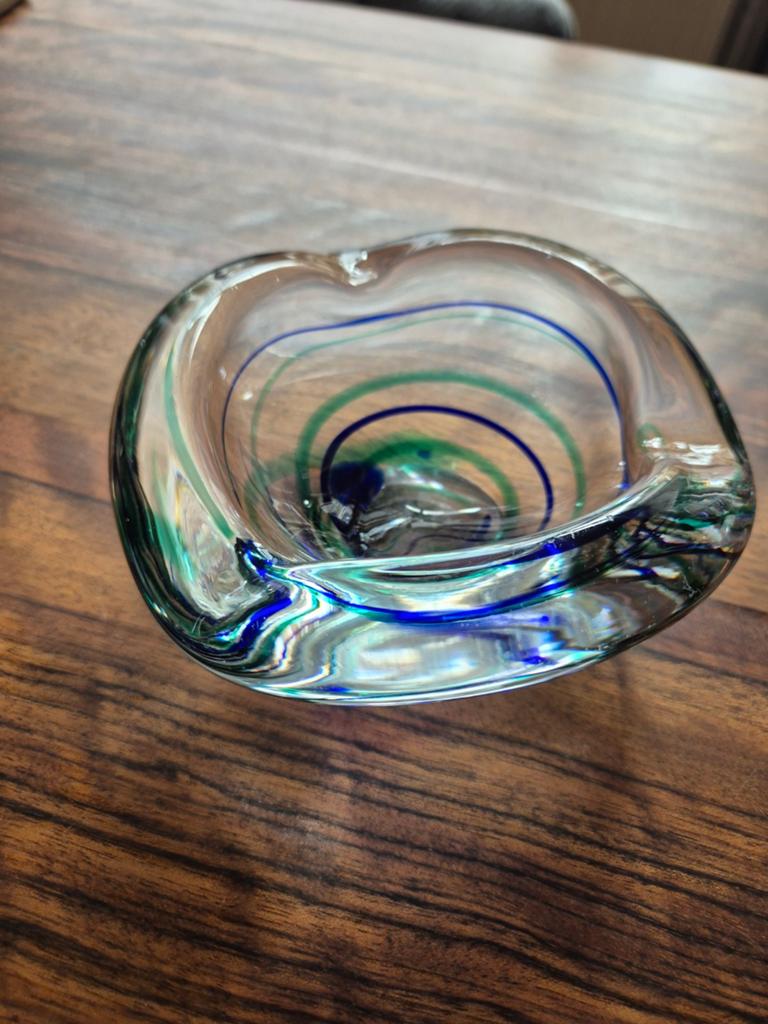 Vintage Kristalunie Maastricht glazen asbak – blauw groen, Ophalen of Verzenden