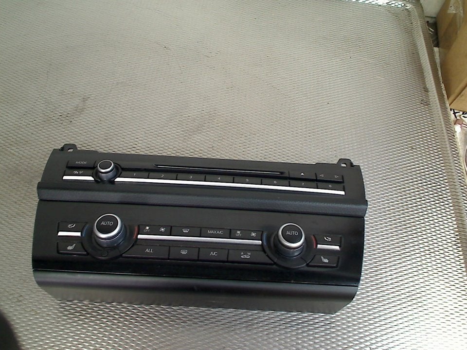Bedieningspaneel Airco BMW 5 serie (F10) 2012 930615301, Gebruikt, Petuelring 130, München 80809, , Duitsland, BMW, Bayerische Motoren Werke AG