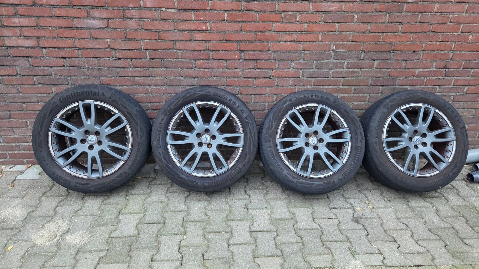 Continental banden met velgen 235/55 R19 Volvo XC60, Auto-onderdelen, Banden en Velgen, Gebruikt, Banden en Velgen, 235 mm, Personenwagen