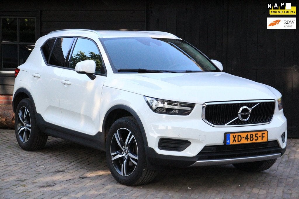 Volvo XC40 1.5 T3 Momentum Camera/Half-Leer/Parkeersensor v,, Auto's, Volvo, Voorwielaandrijving, Gebruikt, 156 pk, Automatische klimaatregeling
