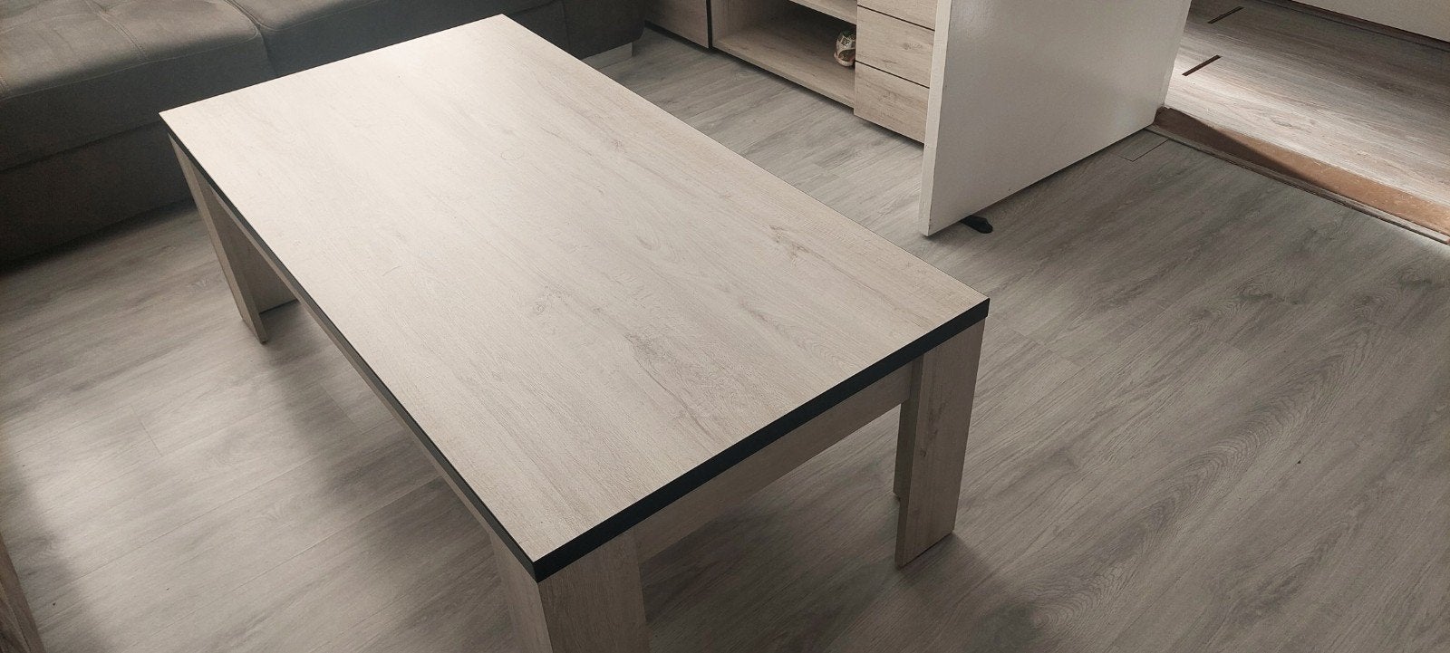 Moderne salontafel met houtlook, Huis en Inrichting, 100 tot 150 cm, 50 tot 100 cm, Zo goed als nieuw, Modern