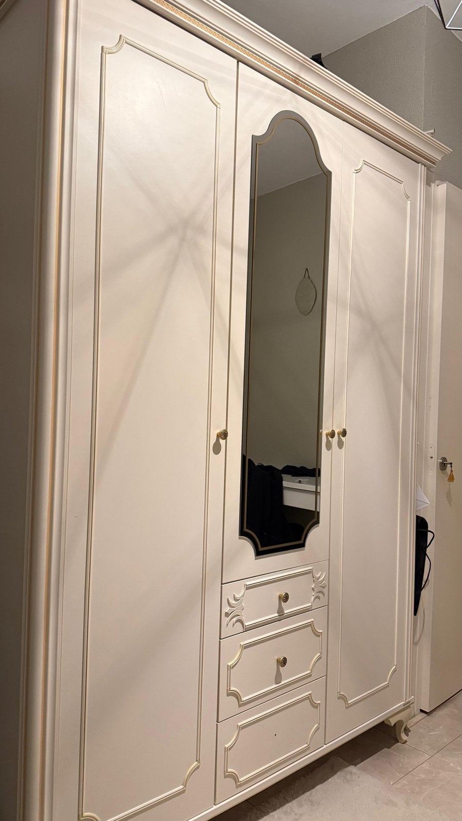 Luxe kledingkast met spiegel en lades - Crèmekleurig, Ophalen, Gebruikt, 100 tot 150 cm, 200 cm of meer