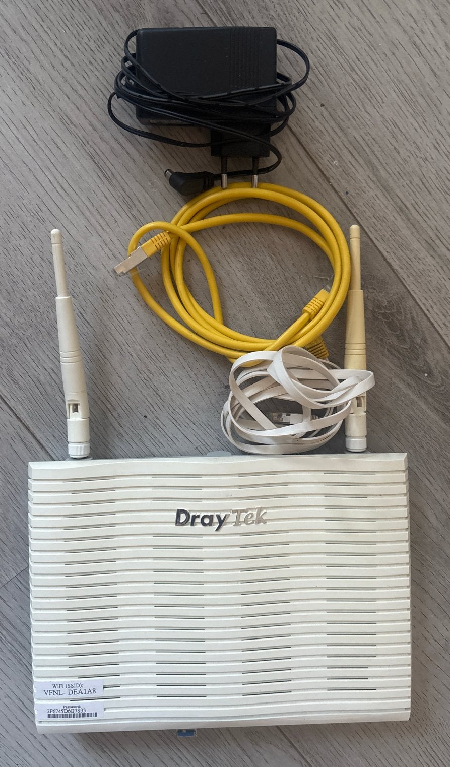 DrayTek Vigor 2132FVn Router met WiFi en VoIP, Ophalen of Verzenden, Gebruikt, Router