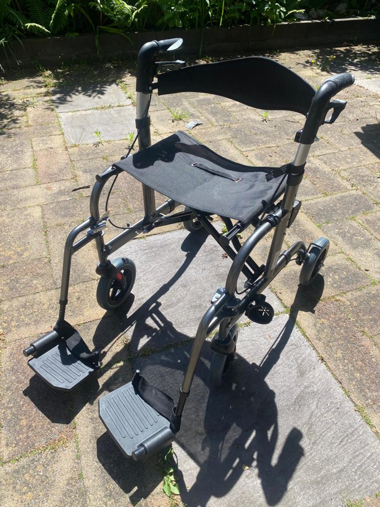 Medlogics RL100 Rollator & Transportstoel 2-in-1 Opvouwbaar, Diversen, Ophalen, Zo goed als nieuw, Duwrolstoel