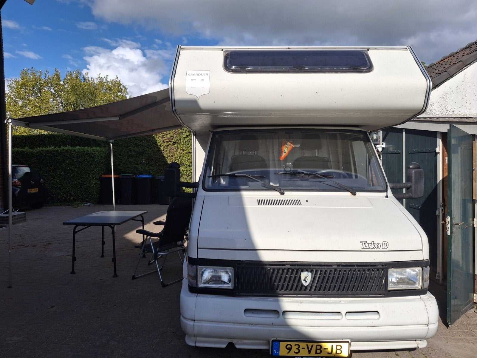 Fijne Alkoof camper, ideaal voor avontuurlijke reizen, Caravans en Kamperen, Particulier, Half-integraal