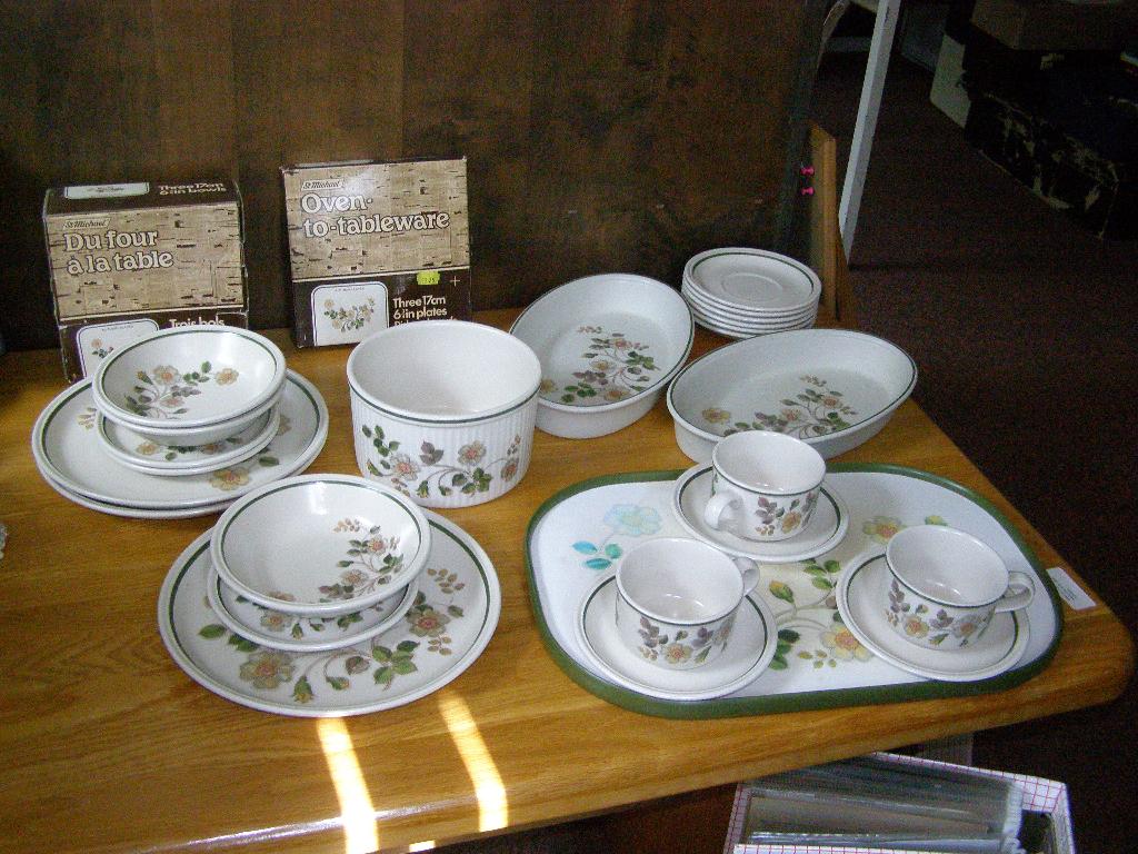 St Michael Autumn Leaves servies (vintage), Verzamelen, Retro, Ophalen of Verzenden, Huis en Inrichting