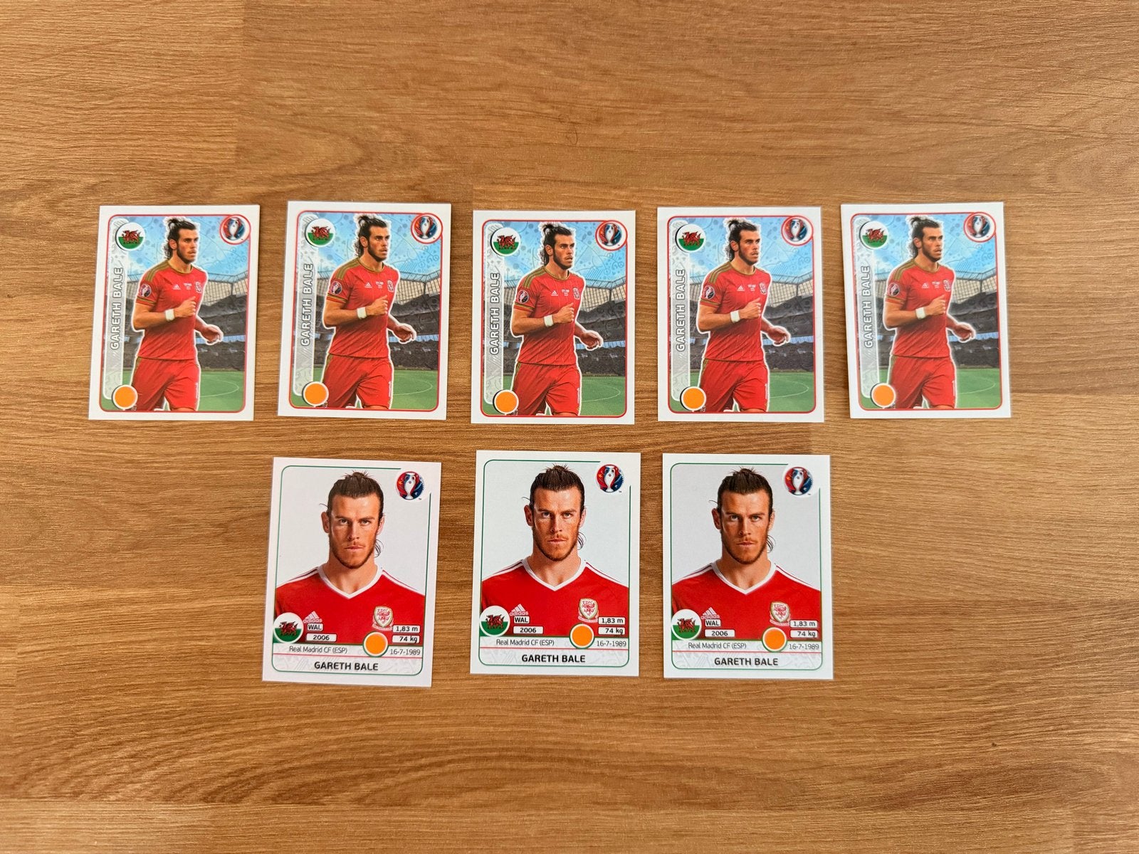 Gareth Bale Panini Euro 2016 Stickers #195 & #201, Ophalen of Verzenden, Zo goed als nieuw, Sport