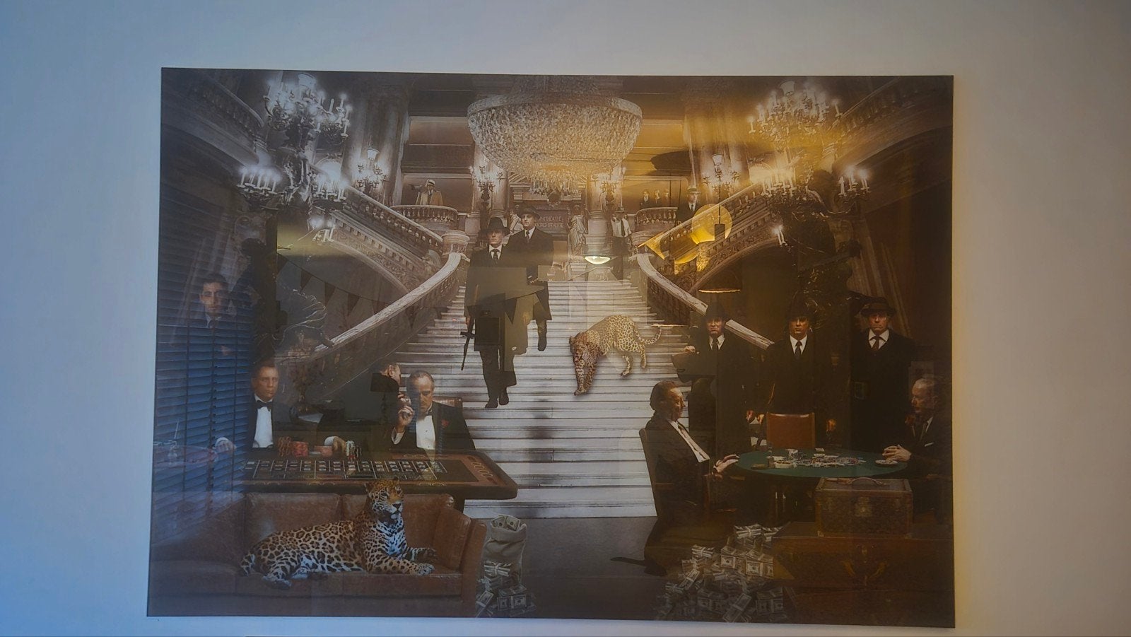 Groot schilderij met maffia-thema en luipaard, Ophalen, Zo goed als nieuw, Schilderij, 100 tot 125 cm