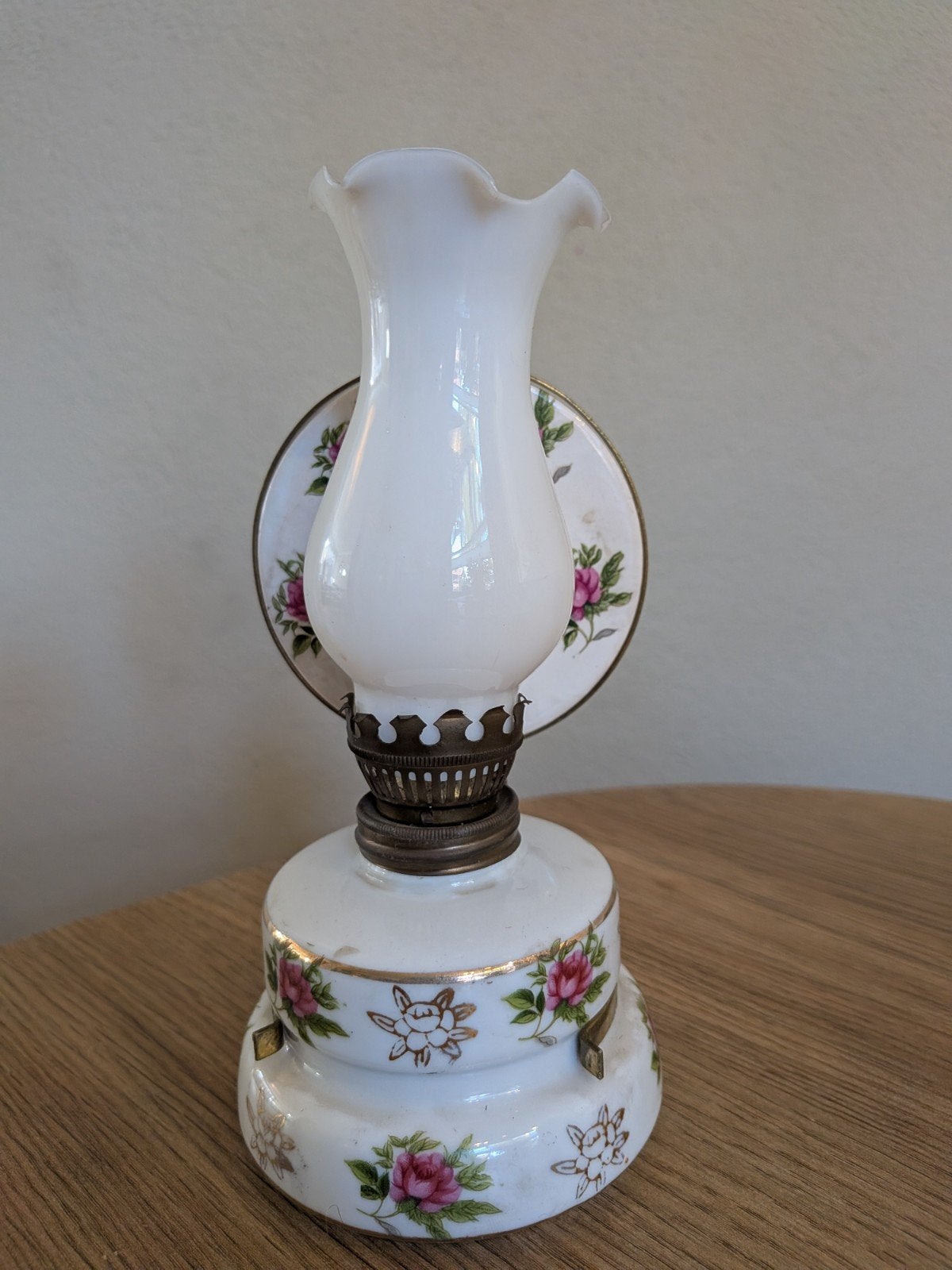 Vintage Porseleinen Olielamp met Reflector / Wandlamp–20
Pra, Ophalen