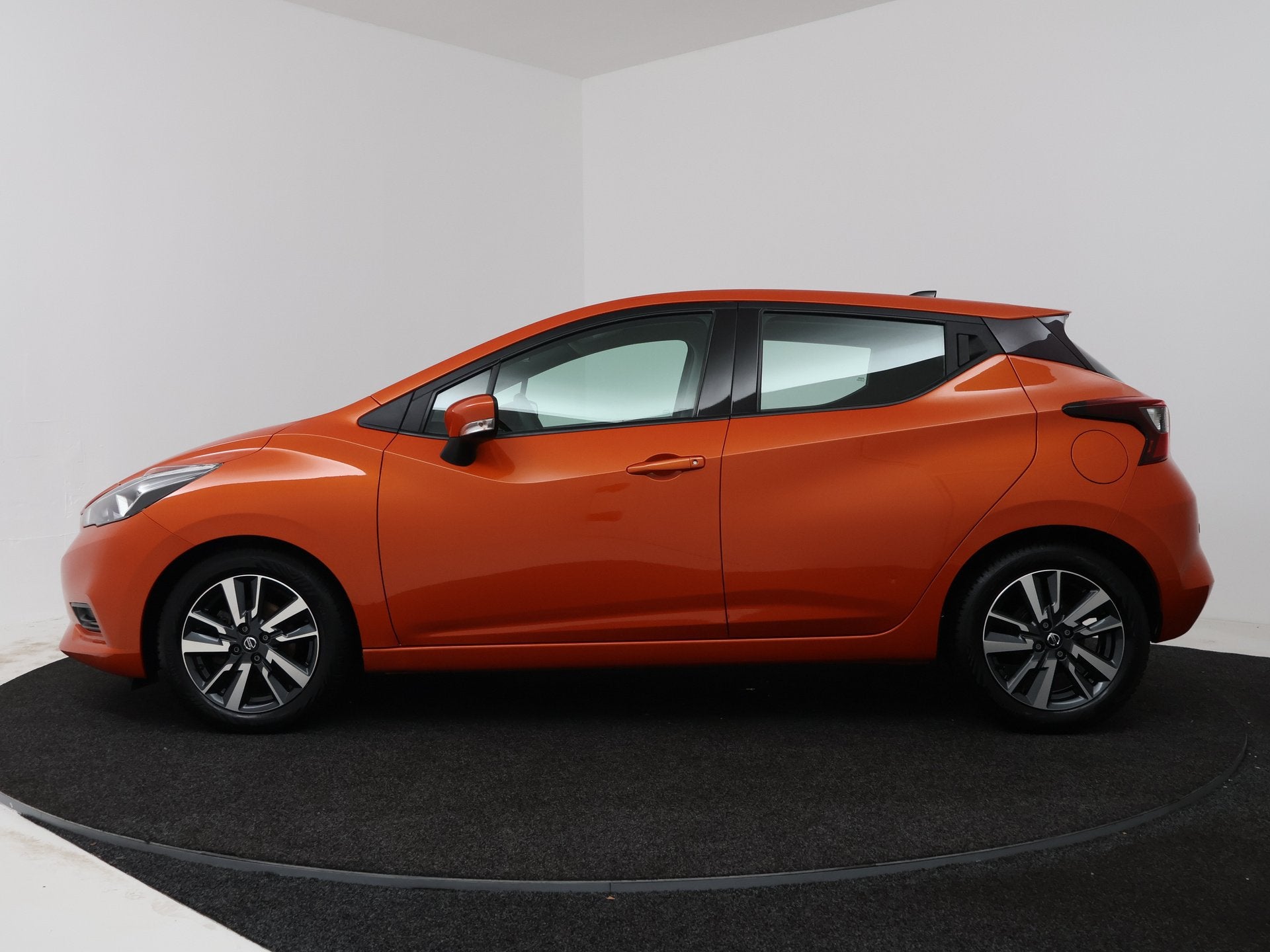 Nissan Micra 0.9 IG-T N-Connecta | Navigatie | Camera | Airc, Auto's, Voorwielaandrijving, Stof, 23 km/l, Origineel Nederlands