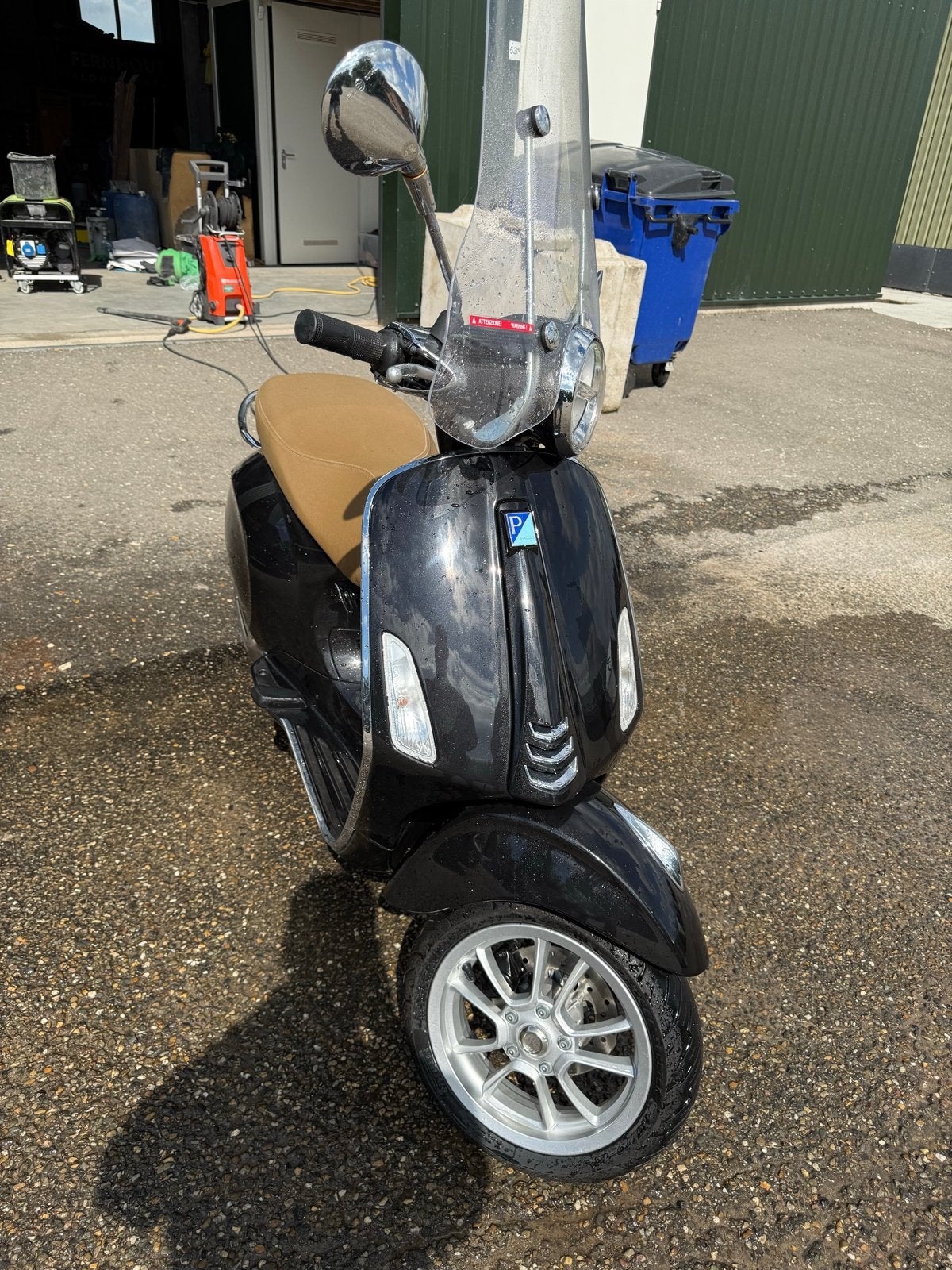 Vespa Primavera 50 - 2021 - 2508 km ( zo goed als nieuw), Ophalen, Overige modellen, Maximaal 45 km/u, Zo goed als nieuw