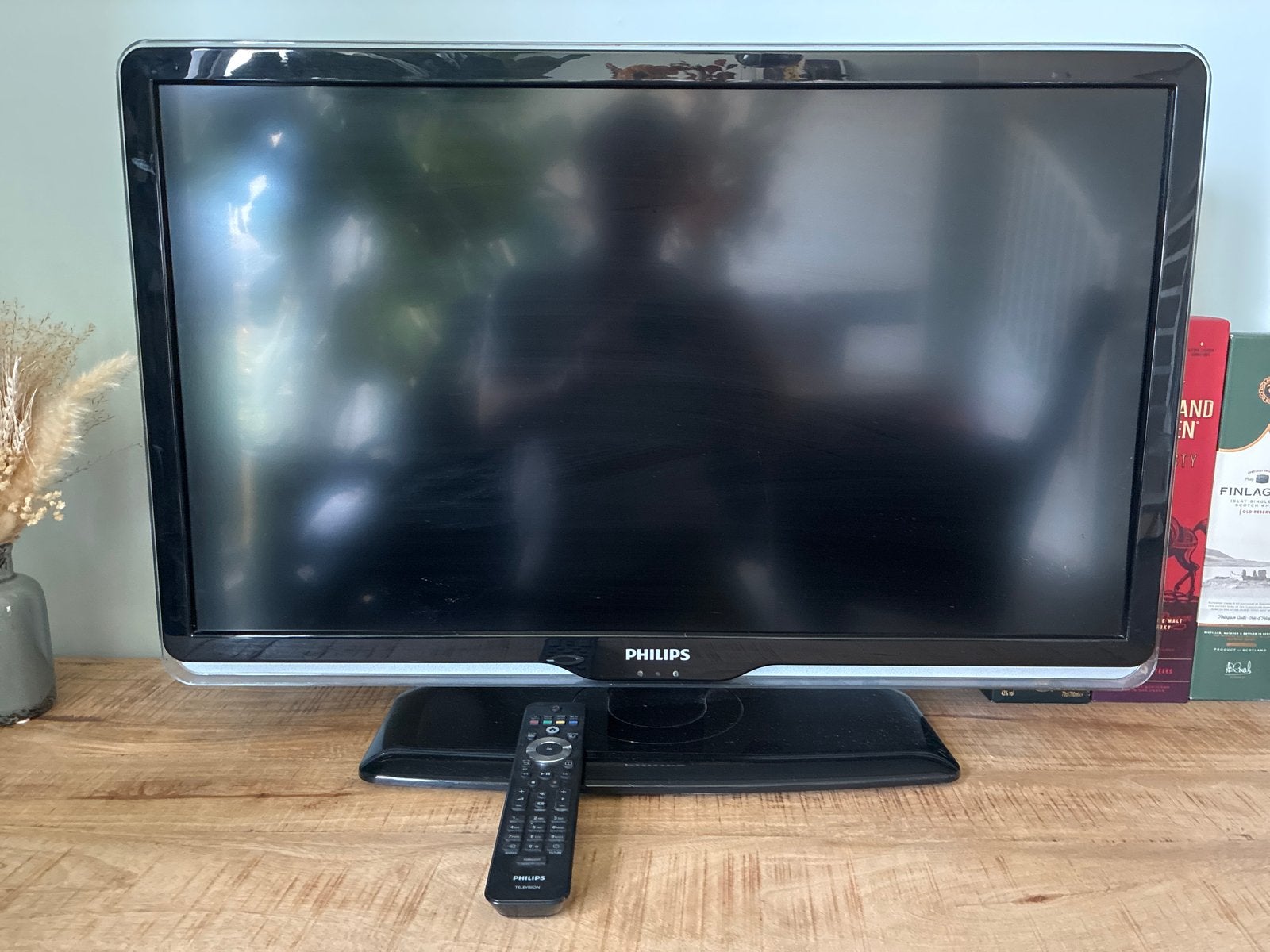 Philips LCD TV 60 cm (24 inch) met afstandsbediening, Ophalen, Philips, Gebruikt, 50 Hz