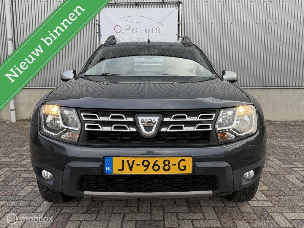 Dacia Duster 1.2 TCe 4x2 Prestige 2016 / Navigatie / Trekhaa, Gebruikt, Euro 6, Duster, 635 kg