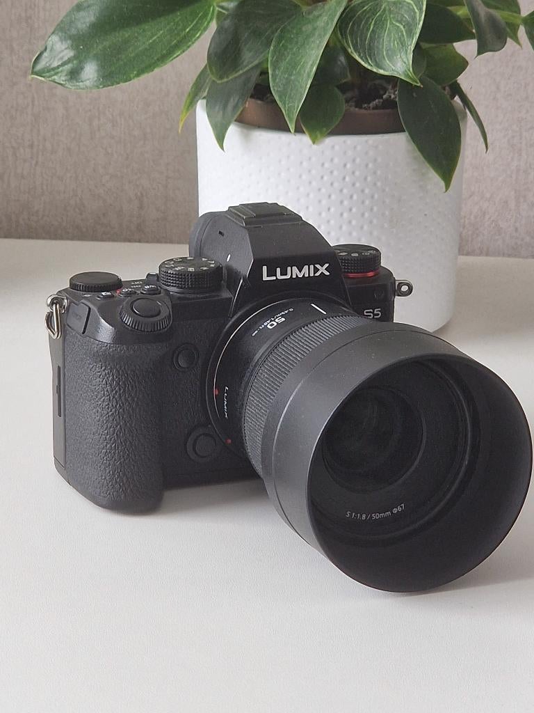 Panasonic Lumix DC-S5 Body + 50mm F1.8 S50 + UV Filter, Ophalen, Zo goed als nieuw, Overige Merken, Geen optische zoom