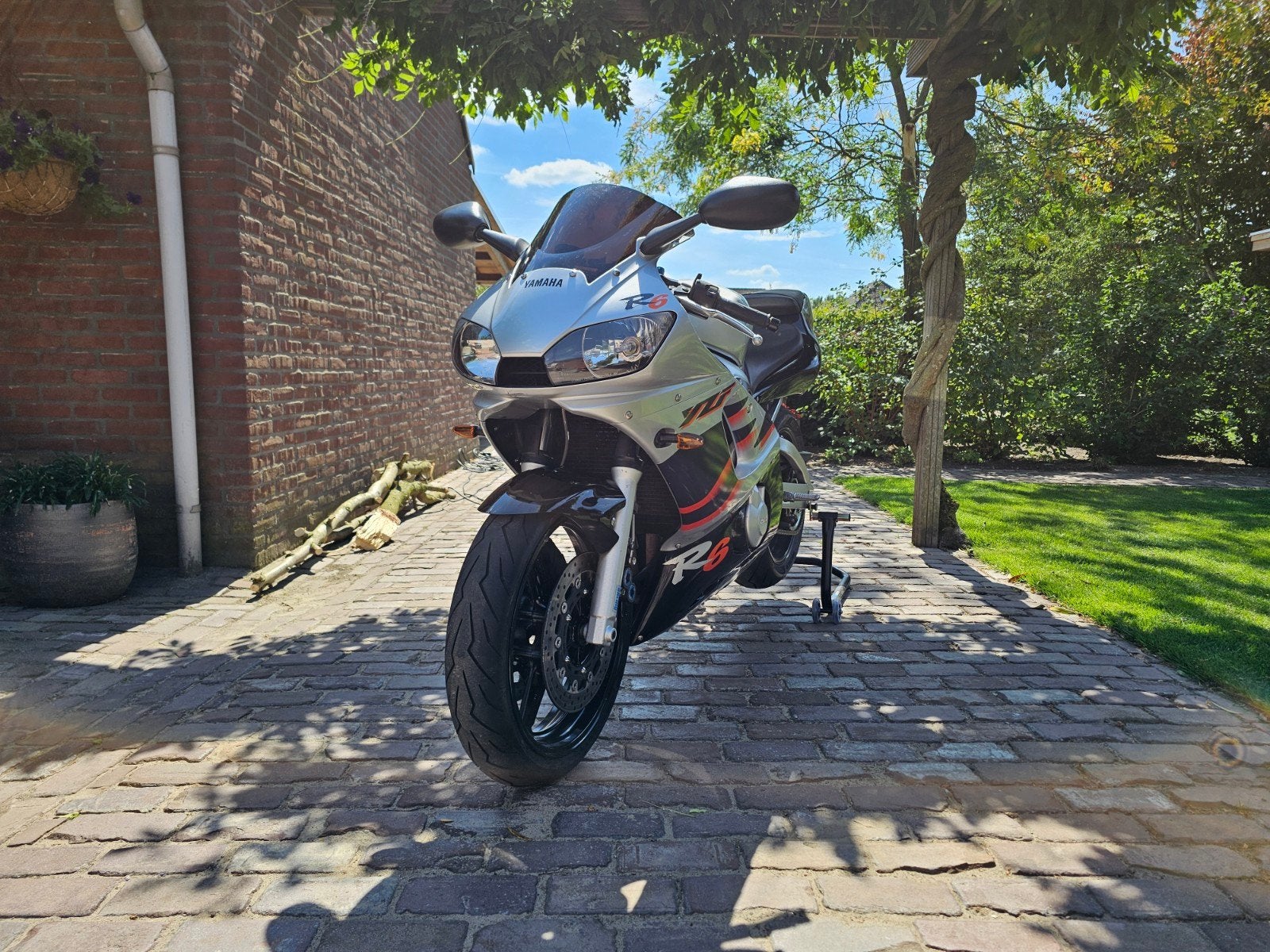 Yamaha YZF-R6 1999 (LEES BESCHRIJVING AUB)), Sportuitlaat, 4 cilinders, Motorrijbewijs A, Gebruikt