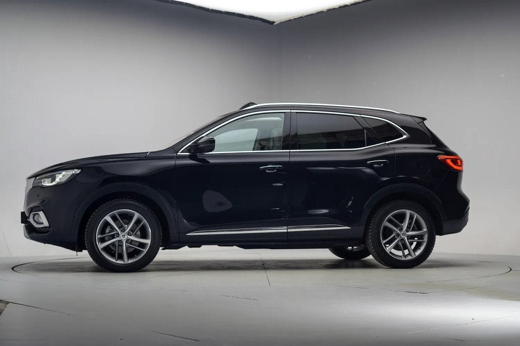 MG EHS 1.5 TGDI PHEV Luxury [ Panorama Leder Navi LED ], Auto's, MG, Gebruikt, 4 cilinders, 258 pk, Zwart