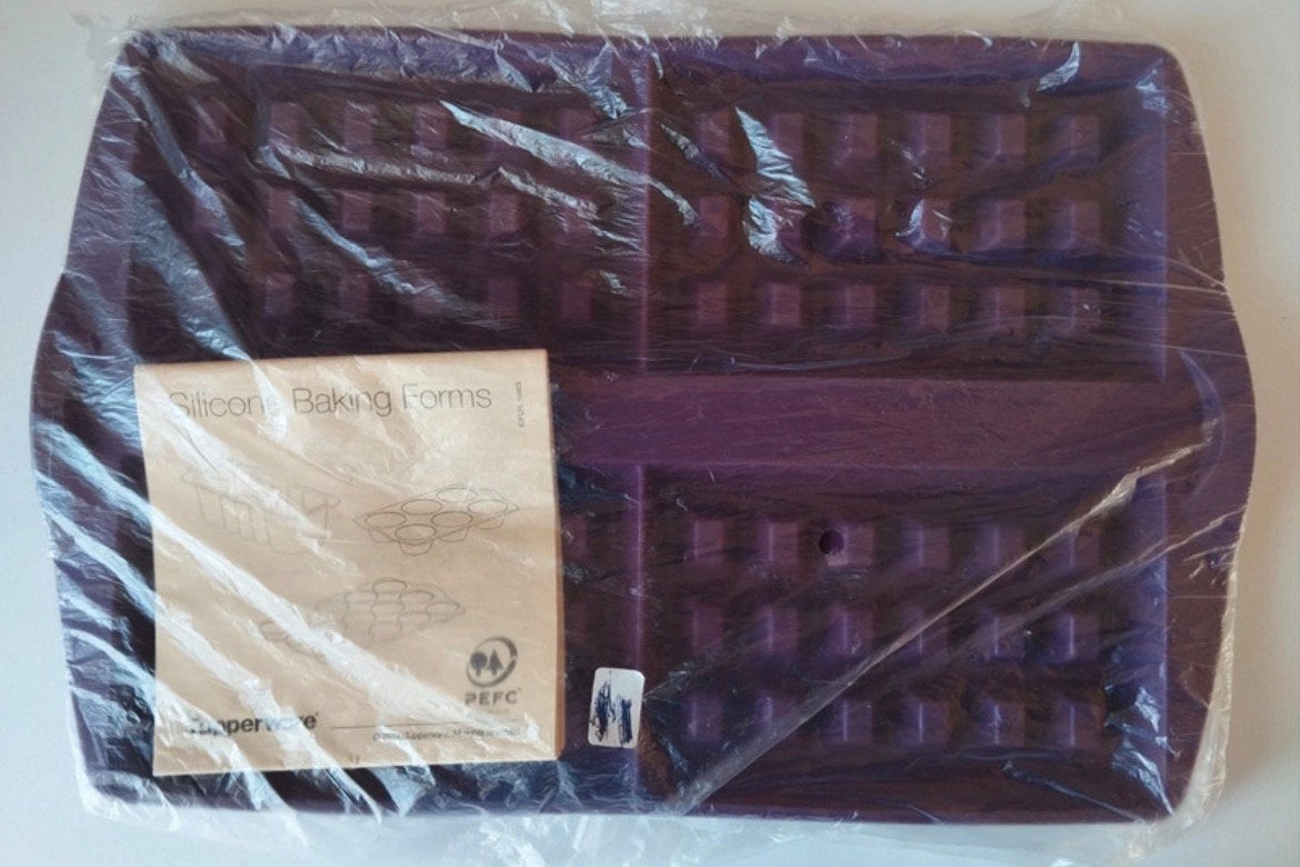 Tupperware MFV Wafel, Huis en Inrichting, Keuken | Tupperware, Ophalen of Verzenden, Nieuw, Paars, Overige typen