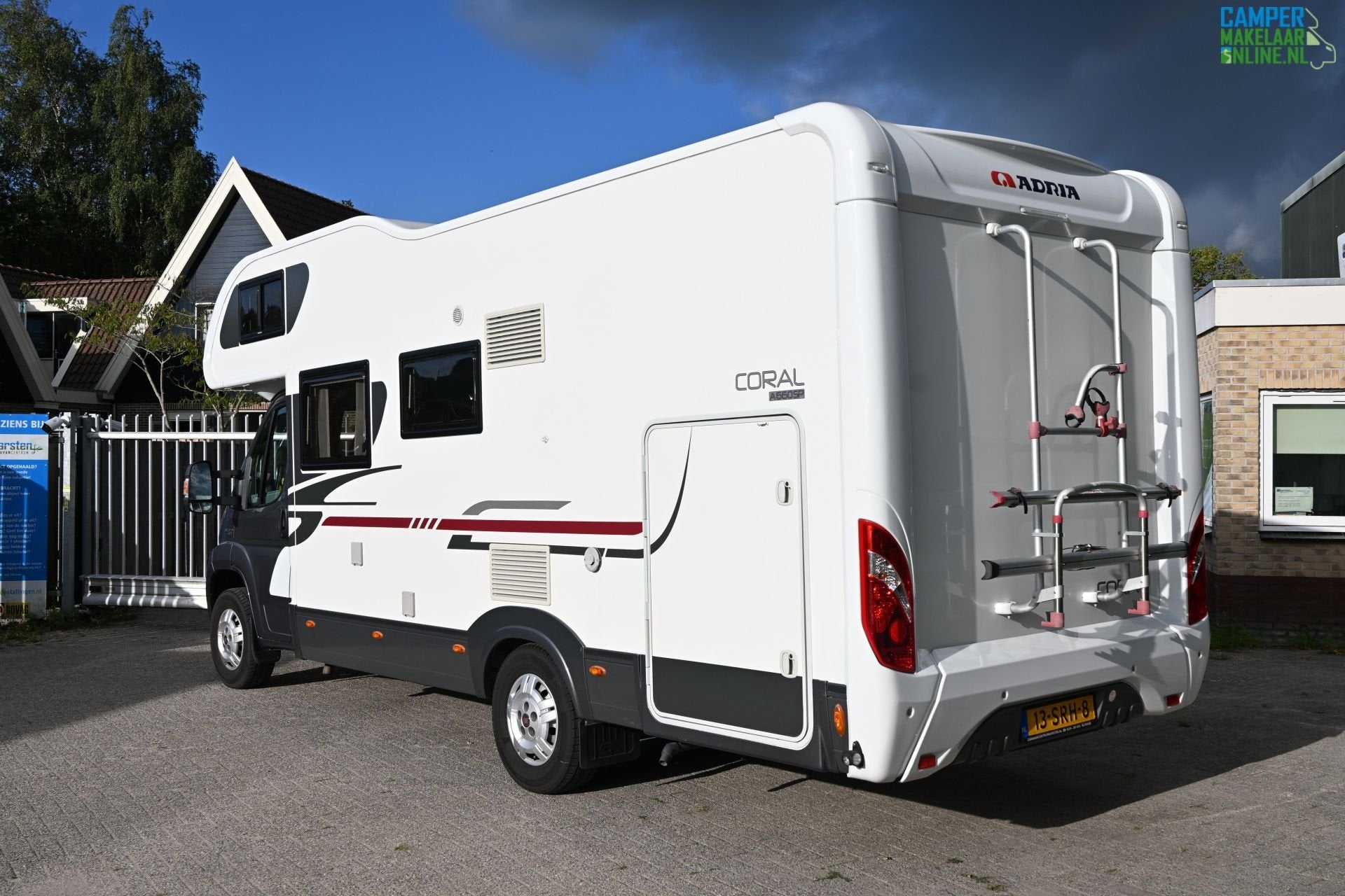 Adria Coral A 660 SP, Airbags, Standaard zit, Alkoof, Ringverwarming
