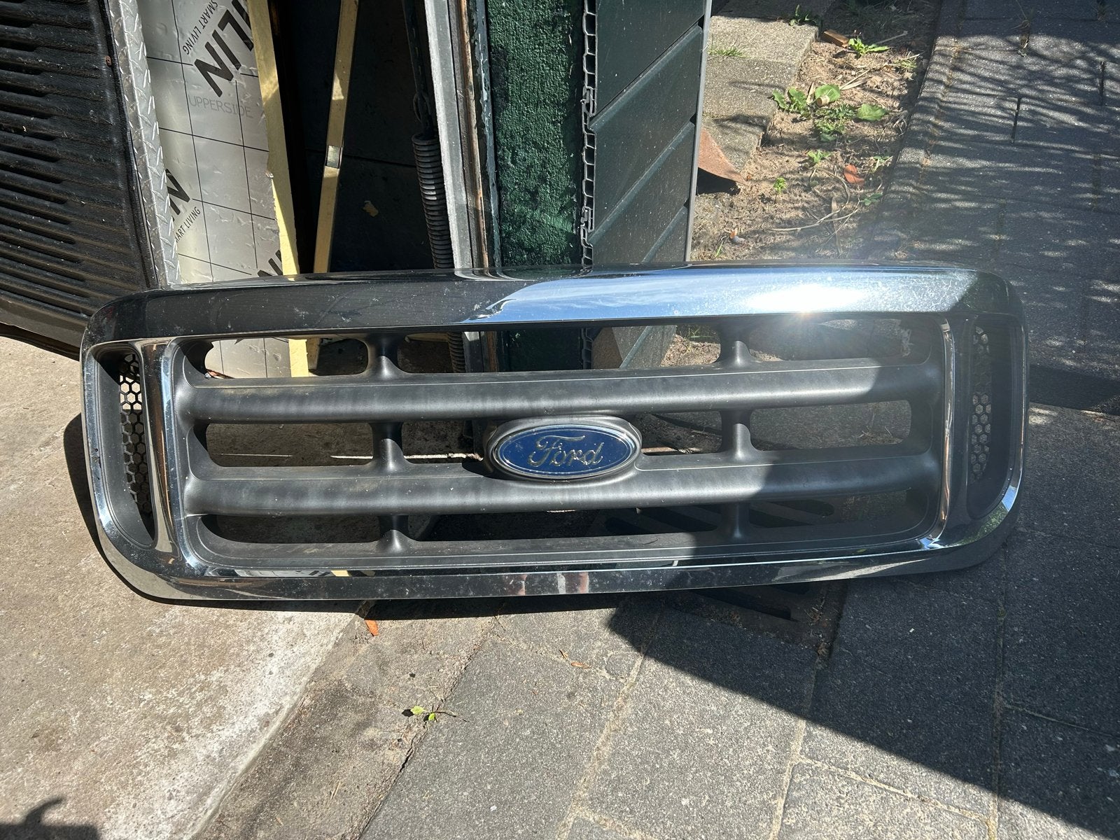 Originele voorgrill Ford F350 (2001) - Gebruikt, goede staat, Ophalen, Gebruikt, Voor, Ford USA