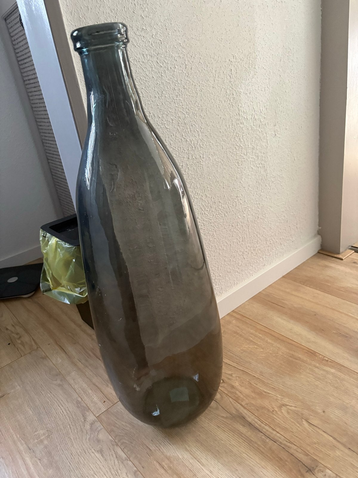 Grote glazen fles - decoratieve vaas, Antiek en Kunst, Antiek | Vazen, Ophalen