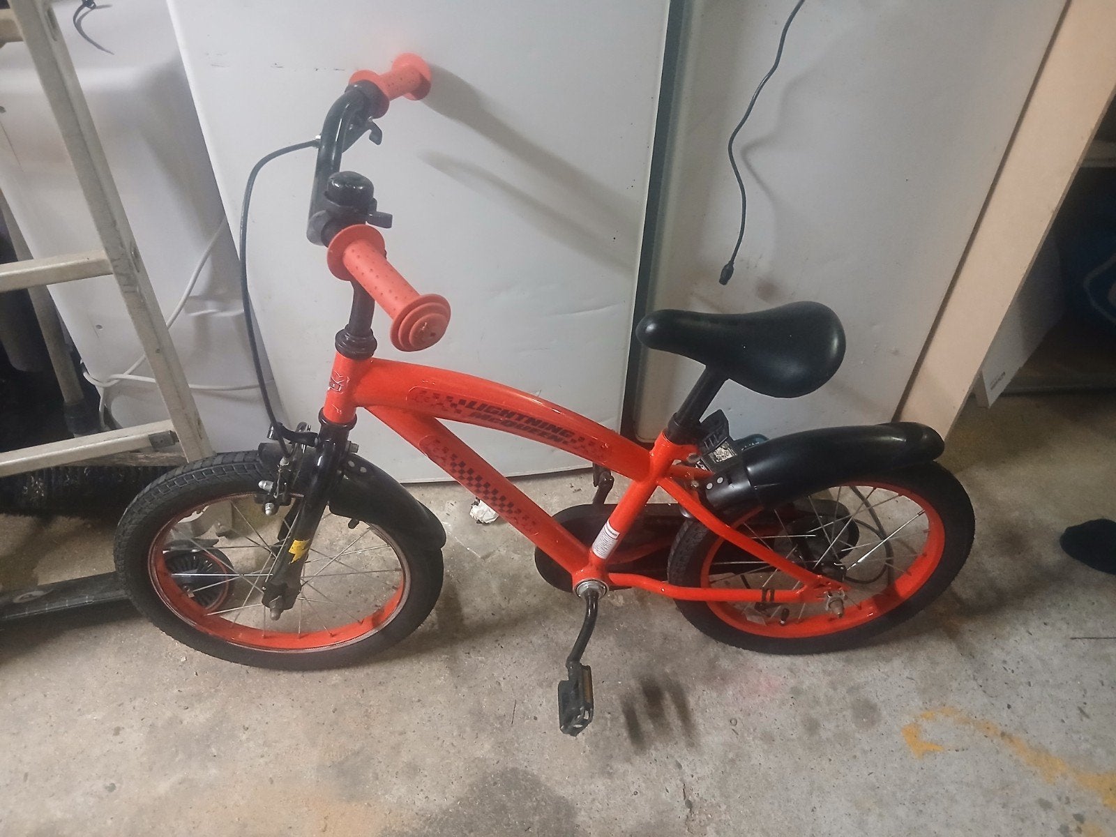 Kinderfiets Cars Lightning McQueen 16 inch, Fietsen en Brommers, Fietsen | Kinderfietsjes, Ophalen, Velgrem, Cars, 16 tot 20 inch