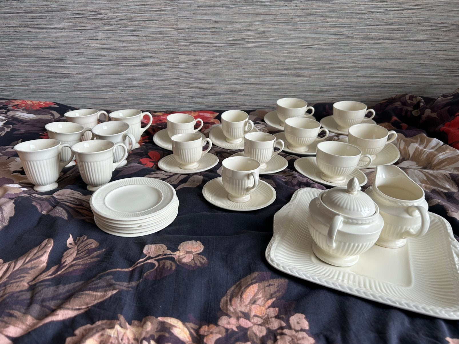 Wedgewood servies, Ophalen, Zo goed als nieuw, Wedgwood, Kop(pen) en/of Schotel(s)