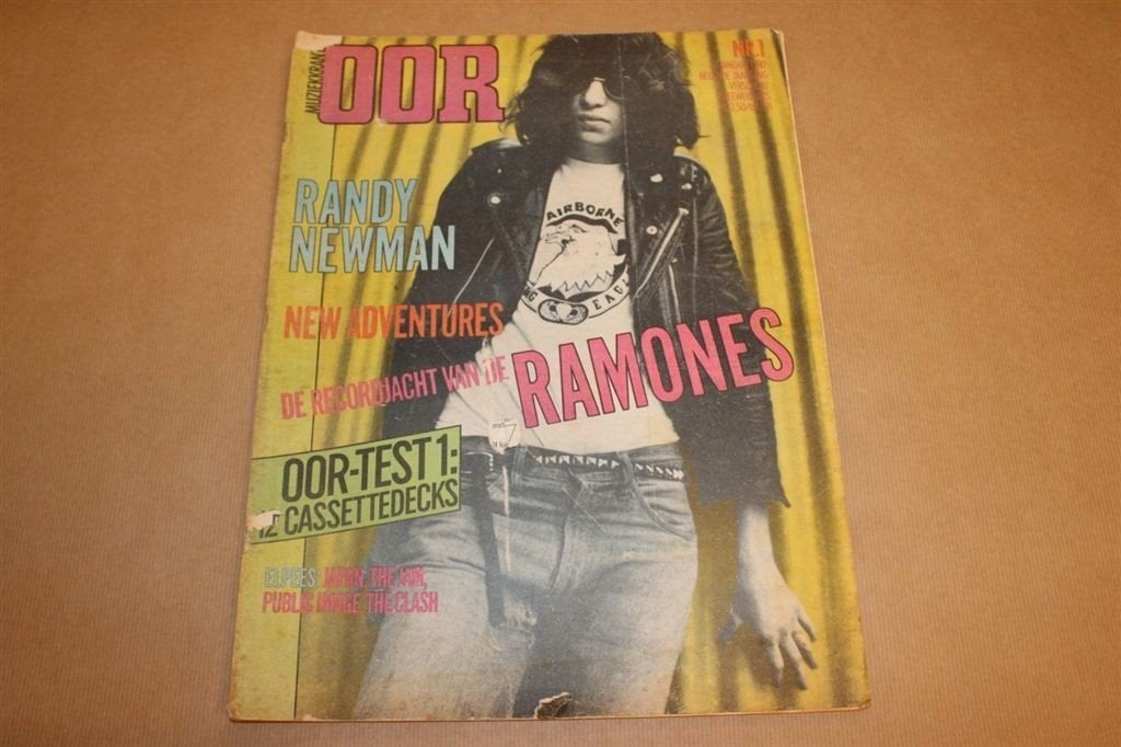 Muziekkrant Oor 1980 - The Ramones - Randy Newman, Ophalen of Verzenden, Zo goed als nieuw, Muziek, Film of Tv