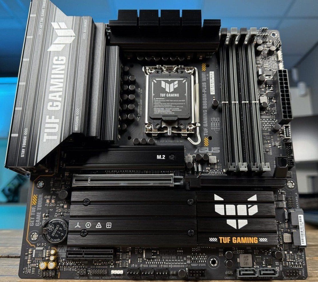 ASUS TUF Gaming B860M-PLUS WIFI Moederbord, Computers en Software, Moederborden, Nieuw, Ophalen of Verzenden, Micro-ATX, DDR5