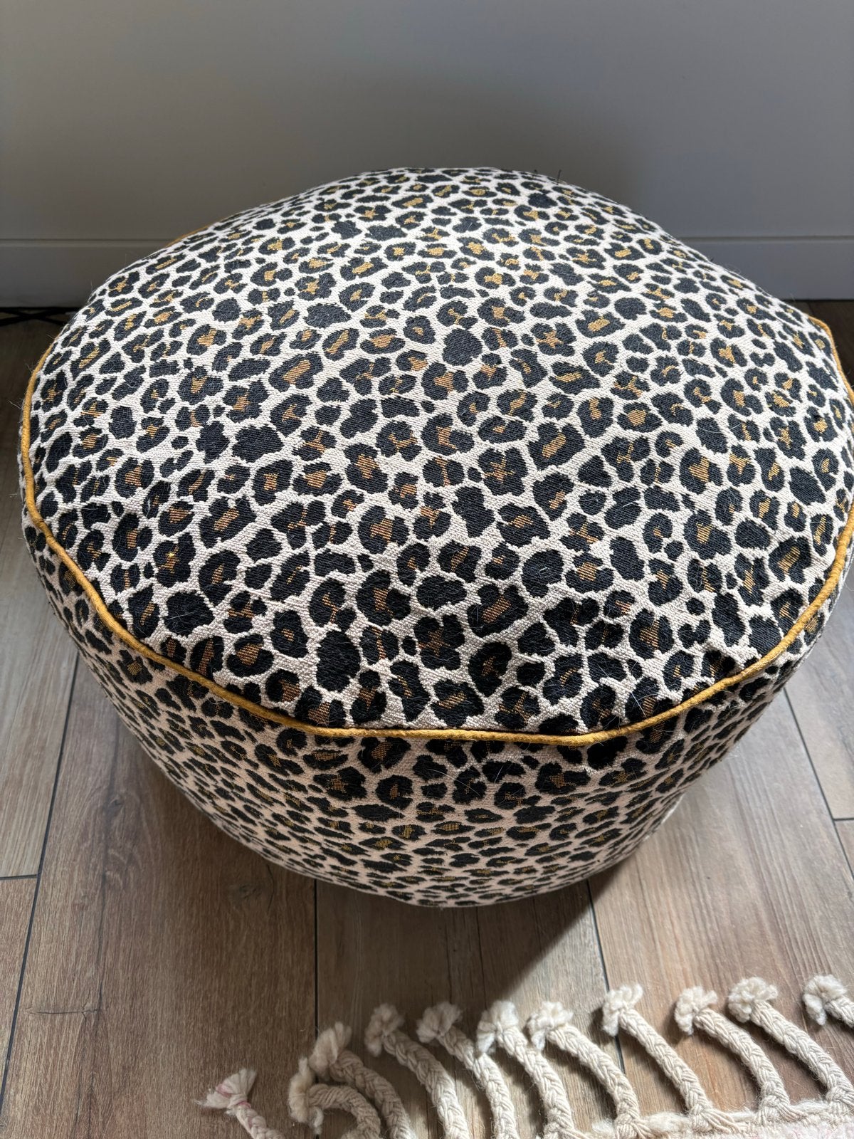 Leopardprint poef/voetenbank - Sissy Boy, Meerkleurig, Ophalen of Verzenden, Zo goed als nieuw, Modern