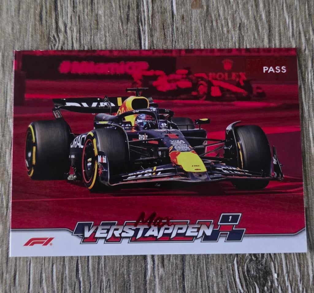 TE KOOP: Topps Paddock Pass 2024 | Red | Verstappen, Verzamelen, Automerken, Motoren en Formule 1, Ophalen of Verzenden, Nieuw