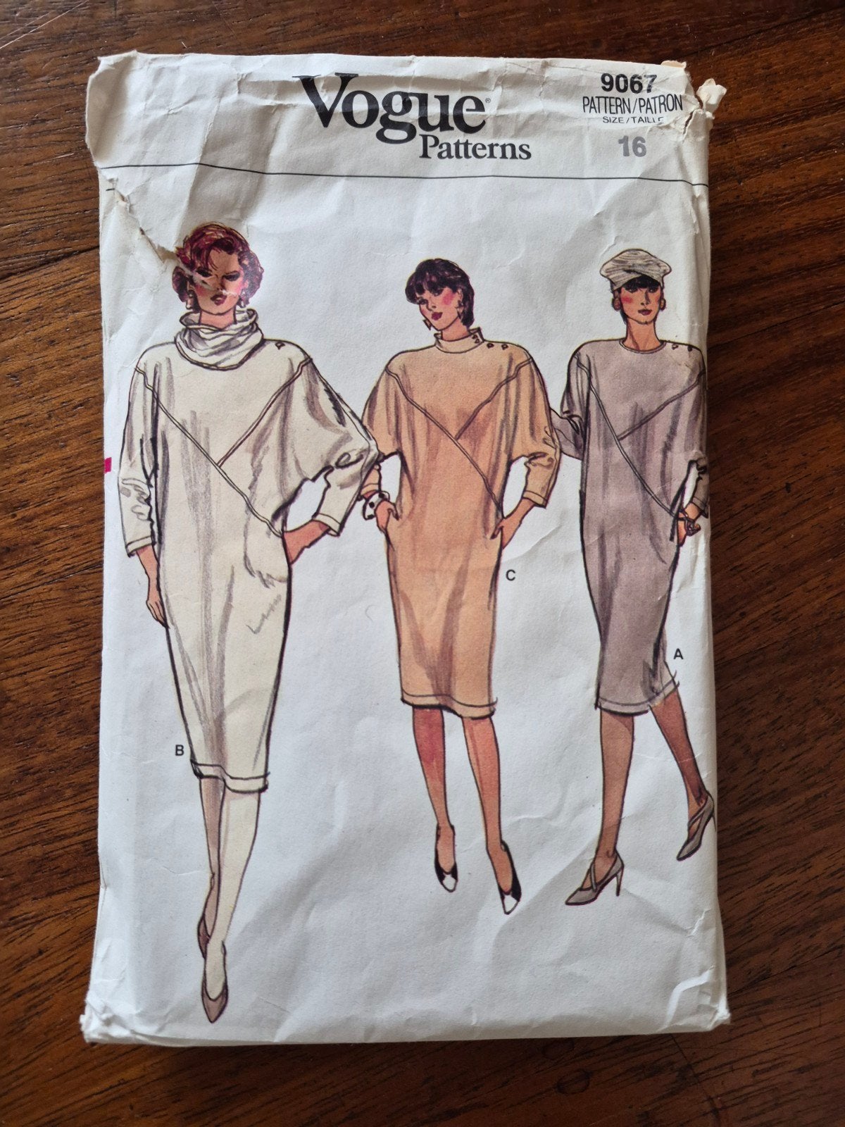 patroon vogue patterns jurk 9067, Overige merken, Vrouw, Ophalen of Verzenden, Overige typen