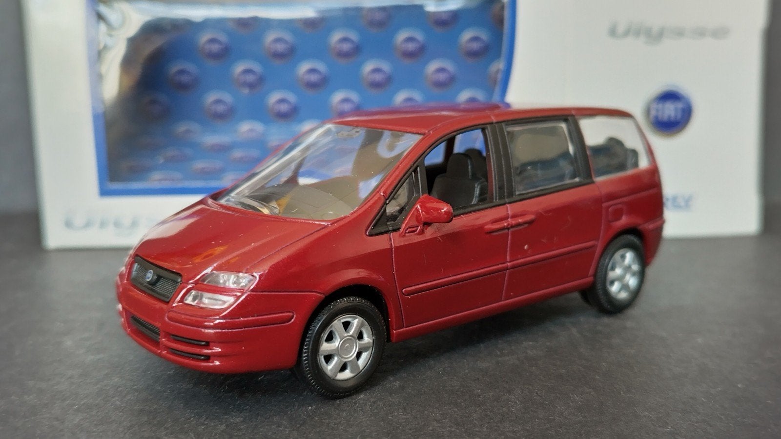 Fiat Ulysse red 1:43 Norev Pol, Auto, Verzenden, Norev, Zo goed als nieuw