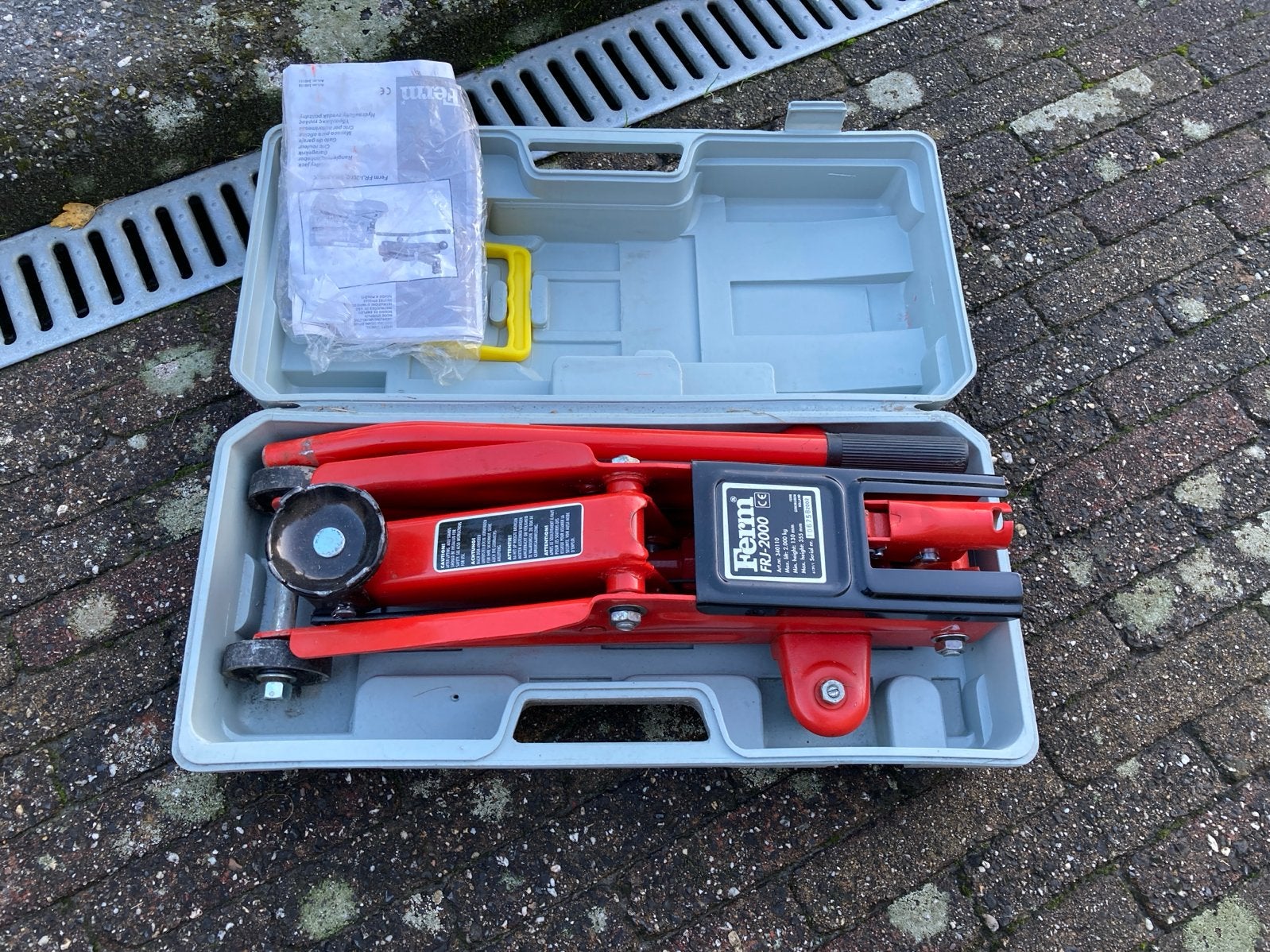 Garagekrik Ferm FRJ2000 - Max. 2000 kg, Auto diversen, Ophalen, Gebruikt, Hydraulisch, Garagekrik