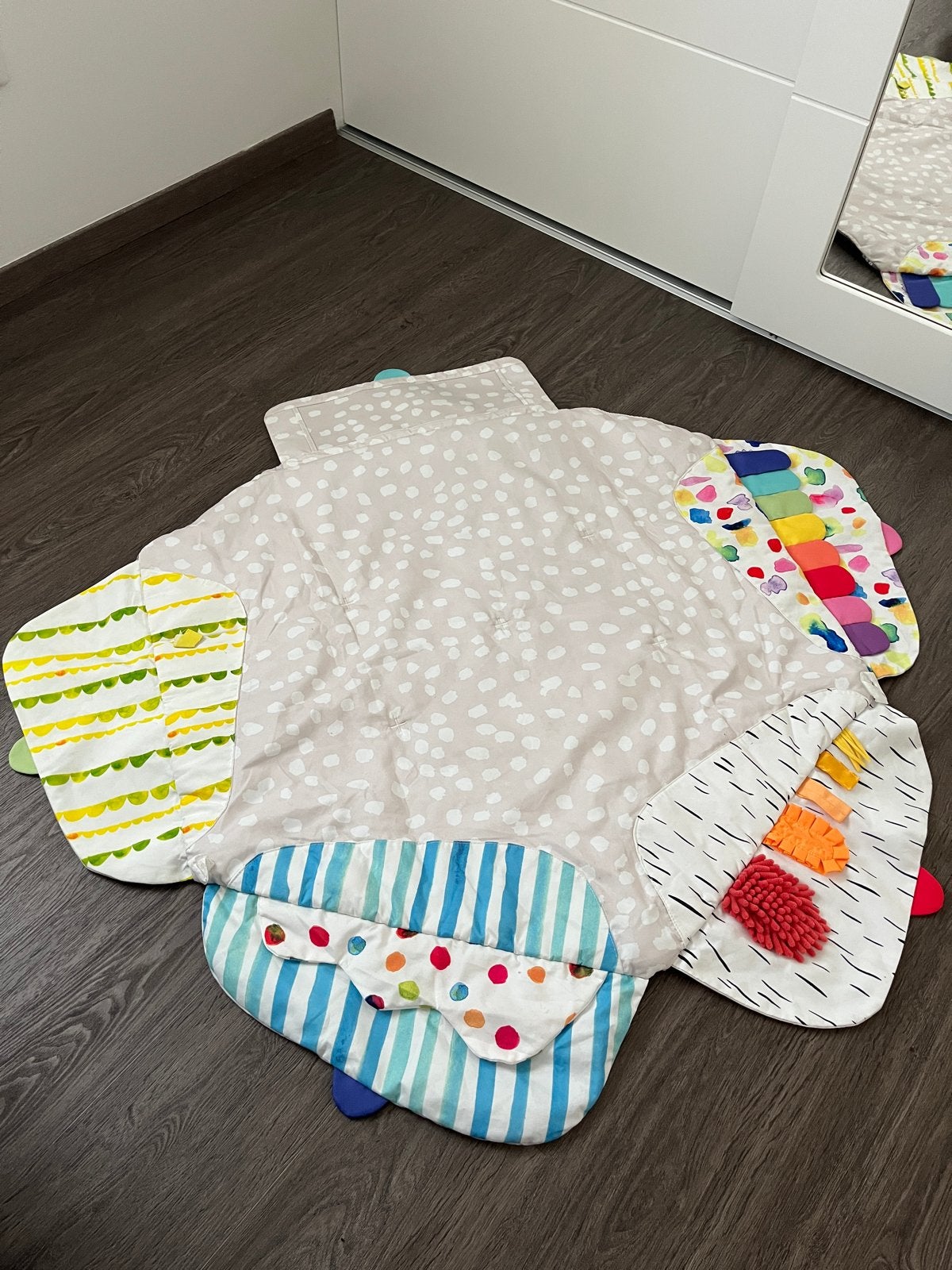 Lovevery Speelkleed met accessoires en orginele doos, Ophalen, Zo goed als nieuw, Speelkleed