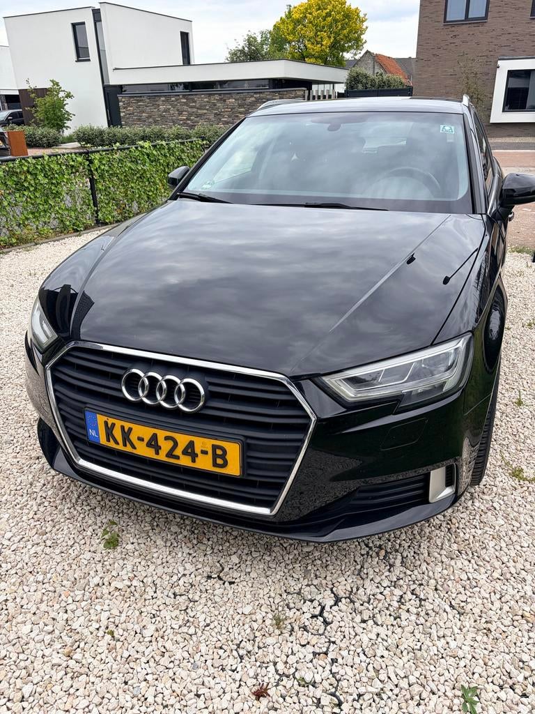 Audi A3 Sport 1.0 Tfsi 85KW Sportback S-tronic 2016 Zwart, Stof, Zwart, Zwart, Origineel Nederlands