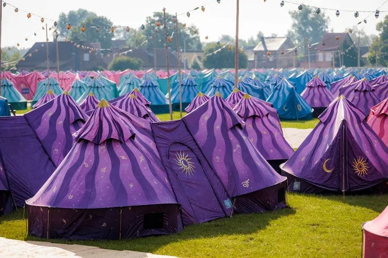 Unieke tent - Paars met Zon- en Maanmotieven, Ophalen of Verzenden, Zo goed als nieuw, Tot en met 4