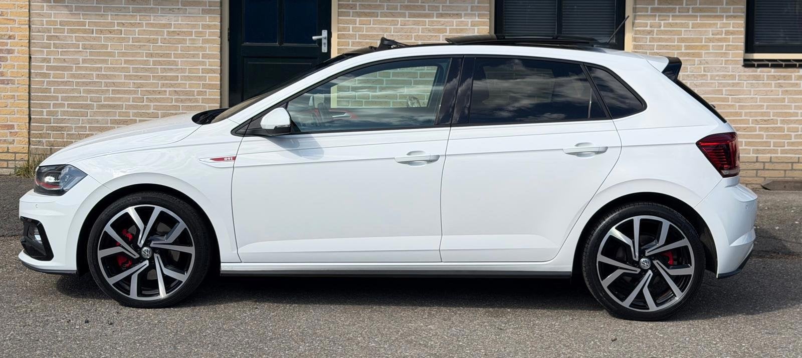 Volkswagen Polo 2.0 TSI GTI DSG | PANO | CAM| CLIMA | BEATS, Gebruikt, 1984 cc, Wit, 17 km/l