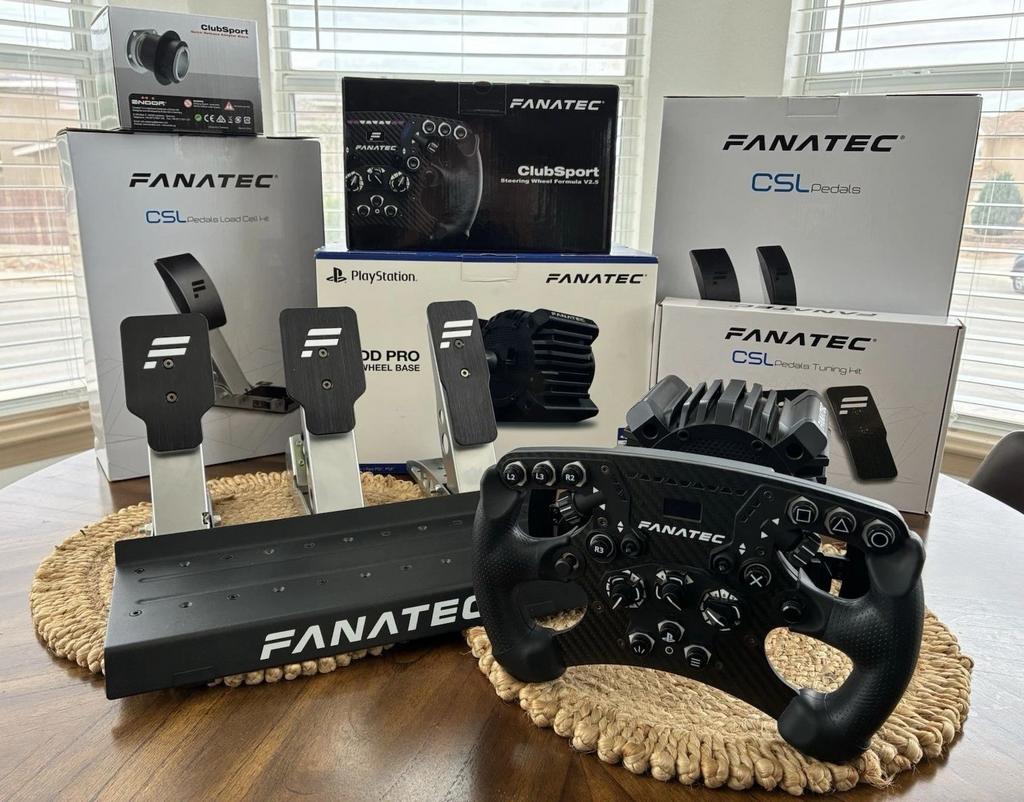 Fanatec CSL DD 8Nm PS5+Formula V2.5+CSL Pedalen, Ophalen of Verzenden, Zo goed als nieuw