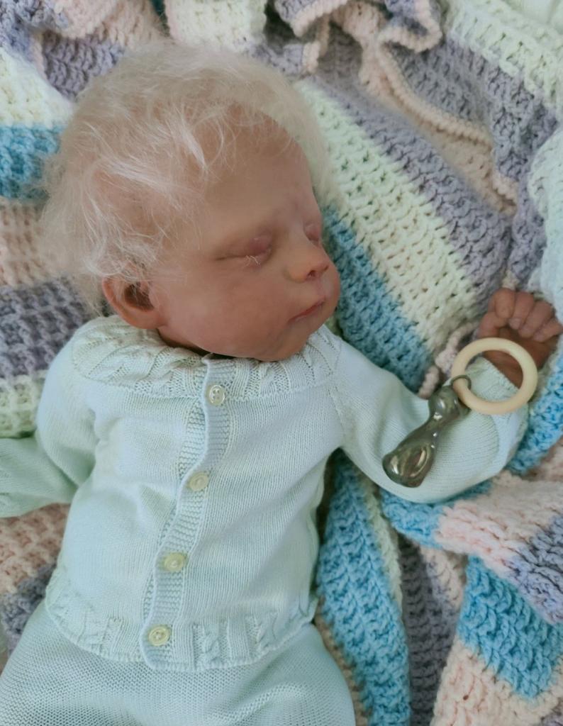 Reborn babypop Erica/Erik van Joanna Kasmierzack, Verzamelen, Poppen, Ophalen of Verzenden, Zo goed als nieuw