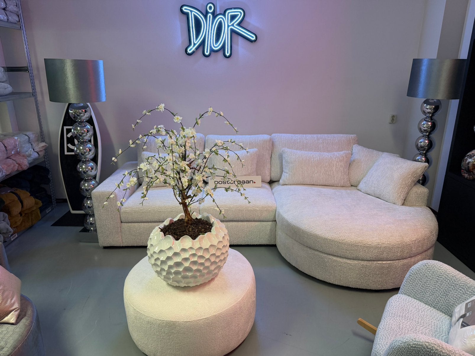 Luxe Velvet Teddy Loungebank Nepal Round 170x300cm NIEUW, Huis en Inrichting, 250 tot 300 cm, Info@oosterbaanwonen.nl, Venus 31 8448CE Heerenveen