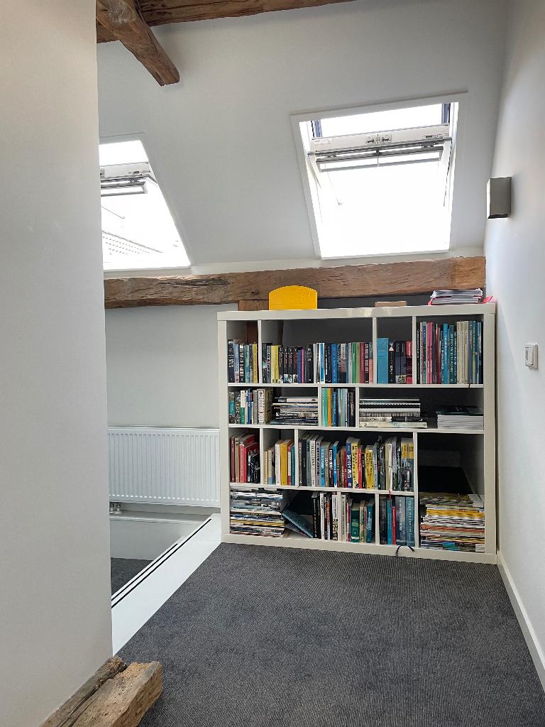 Boekenkast modern, Ophalen, 100 tot 150 cm, 100 tot 150 cm, Zo goed als nieuw